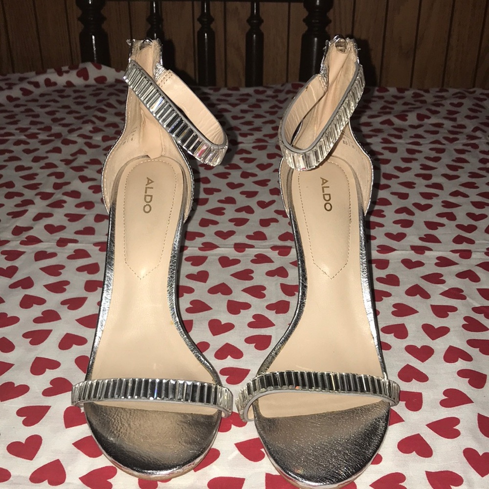Silver & mirror open toe Aldo heels (8.5)